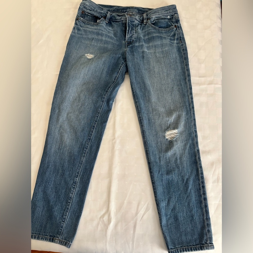 Loft boyfriend Distressed Blue Jeans with Buttons for Opening.